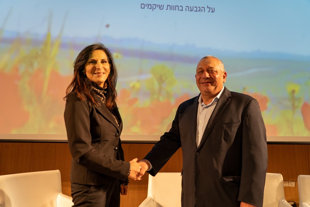 כנס עמותת אריאל שרון למנהיגות - זמן ההכרעה עם איראן? בית התפוצות, 19 בפברואר 2020 הרמטכ"ל לשעבר גדי אייזנקוט עם מזל מועלם בכנס עמותת אריאל שרון למנהיגות - זמן ההכרעה עם איראן? בית התפוצות, 19 בפברואר 2020